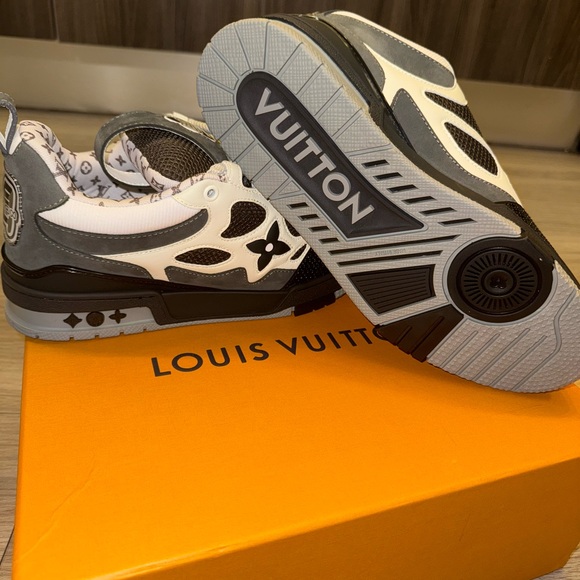 LV Skate Grey White Sneakers US M 10 & M 8.5 | 100% Authentic Traded in-store✅ - Picture 5 of 14